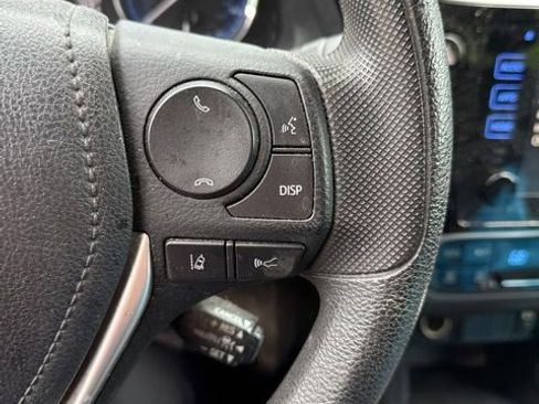 Used 2017 Toyota Corolla LE w/ LE Premium Package w/Moonroof FWD image 14