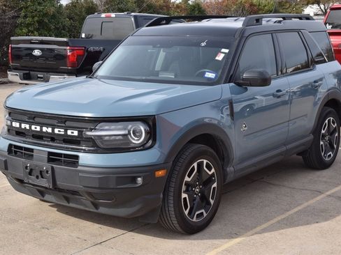 Certified 2023 Ford Bronco Sport Outer Banks w/ Tech Package image 2