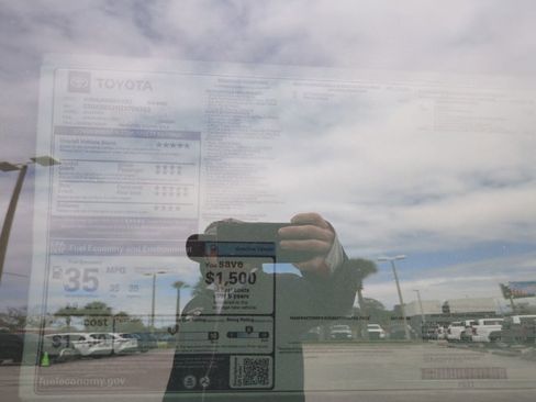 Certified 2026 Toyota Highlander XLE image 17