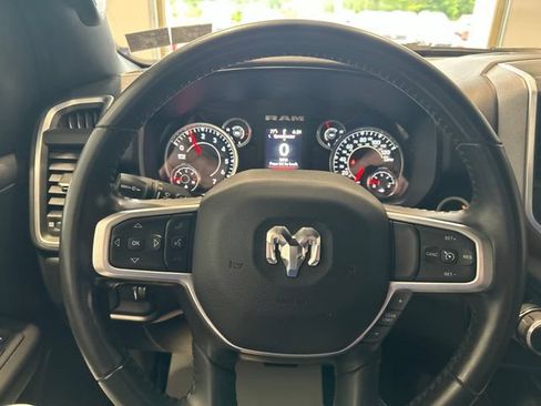 Used 2023 RAM 1500 Big Horn AWD/4WD image 10