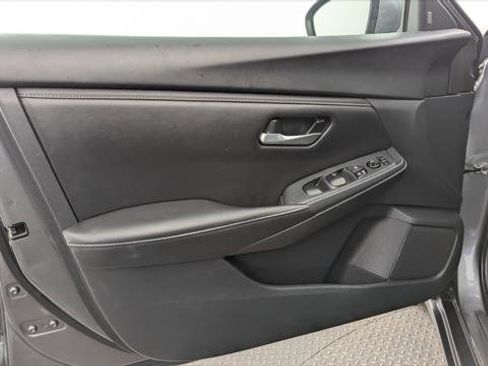 Used 2023 Nissan Sentra SV FWD image 13