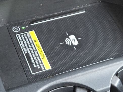 Used 2025 Honda HR-V EX-L image 8