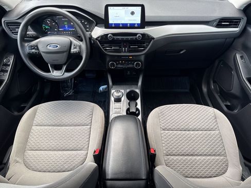 Certified 2022 Ford Escape SE FWD image 3