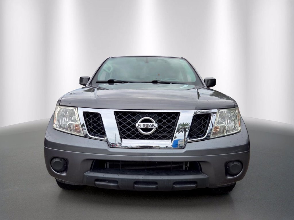 Used 2019 Nissan Frontier SV RWD image 2