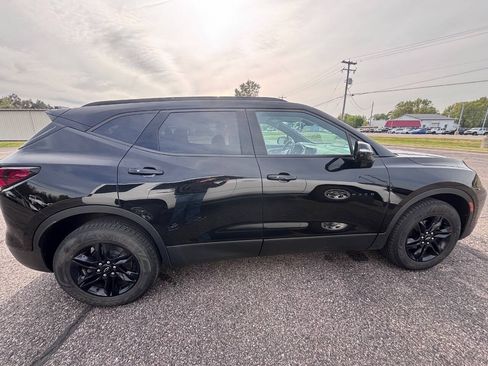 Used 2020 Chevrolet Blazer LT AWD/4WD image 3