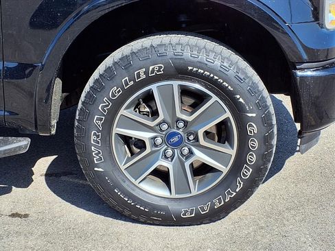 Used 2016 Ford F150 XLT w/ Equipment Group 302A Luxury image 10