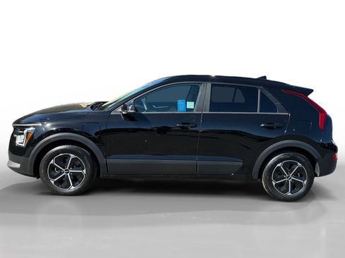 Used 2025 Kia Niro EX FWD image 2