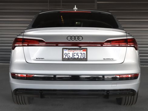 Used 2023 Audi e-tron Premium w/ Convenience Plus Package AWD/4WD image 16