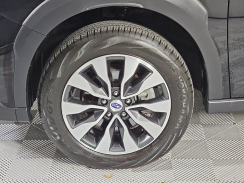 Used 2023 Subaru Outback Touring AWD/4WD image 10