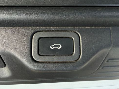 Used 2020 Land Rover Range Rover image 7