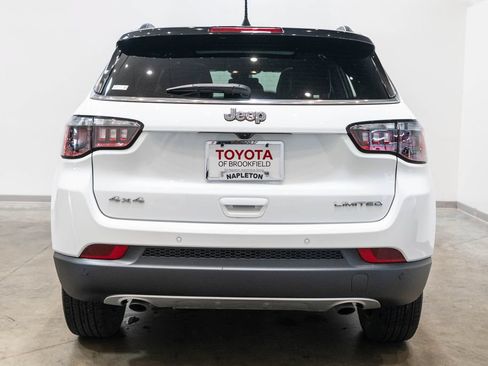 Used 2023 Jeep Compass Limited w/ Sun and Sound Group AWD/4WD image 8