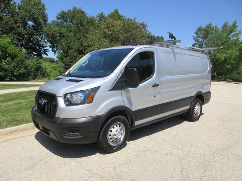 Used 2021 Ford Transit 250 Low Roof AWD image 24