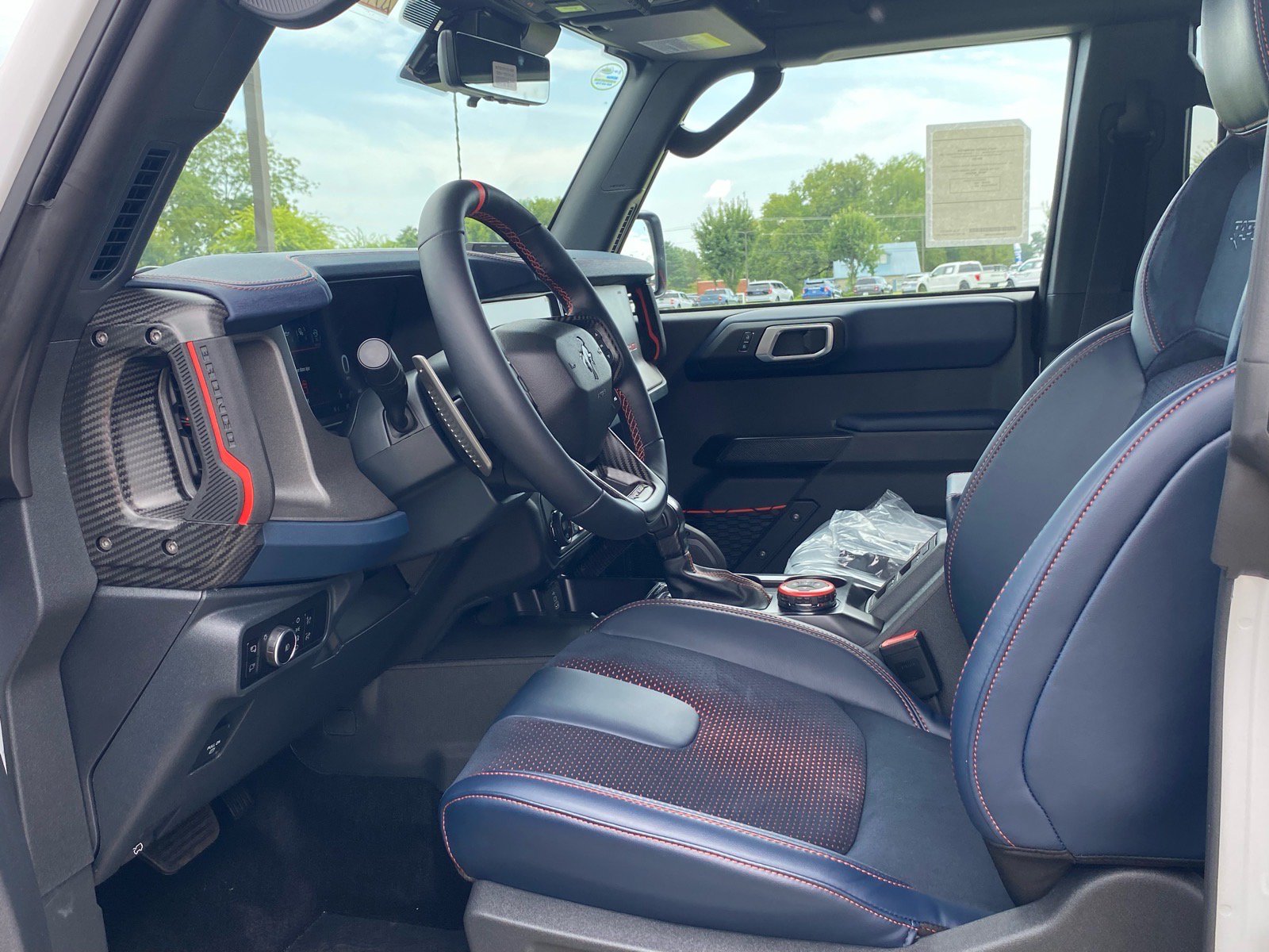 New 2026 Ford Bronco Raptor w/ Interior Carbon Fiber Pack AWD/4WD image 10