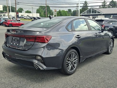 Used 2024 Kia Forte GT-Line w/ GT-Line Premium Package FWD image 4