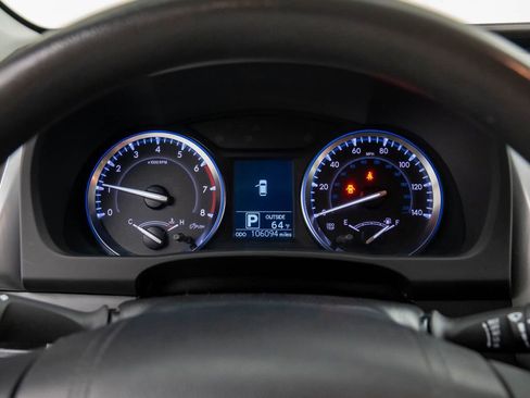 Used 2015 Toyota Highlander LE image 18