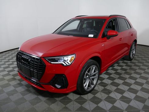 Used 2024 Audi Q3 2.0T Premium Plus AWD/4WD image 7