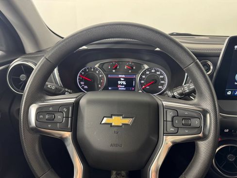Used 2025 Chevrolet Blazer LT AWD/4WD image 16