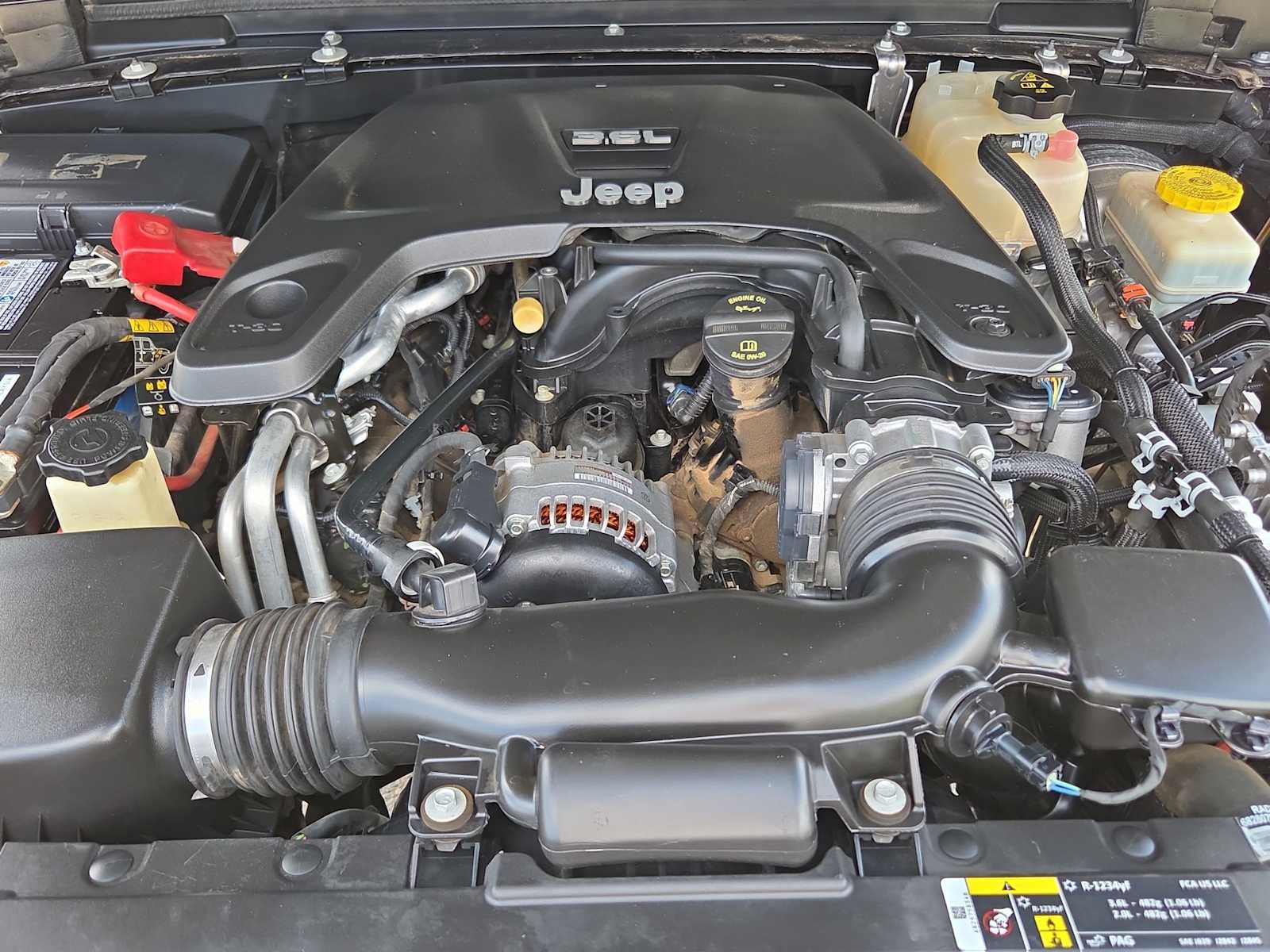 Used 2019 Jeep Wrangler Unlimited Rubicon AWD/4WD image 13