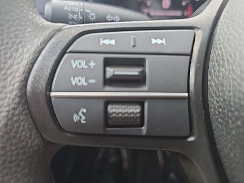 Used 2025 Honda Accord LX image 24