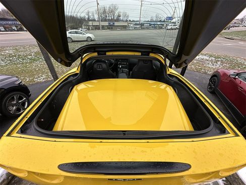 Used 2011 Chevrolet Corvette Base w/ Roof Package image 21