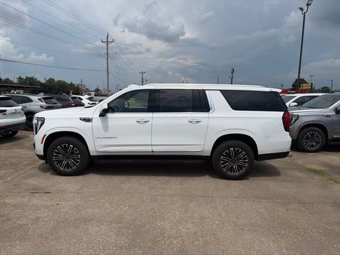 New 2026 GMC Yukon XL Elevation w/ Elevation Premium Package AWD/4WD image 3