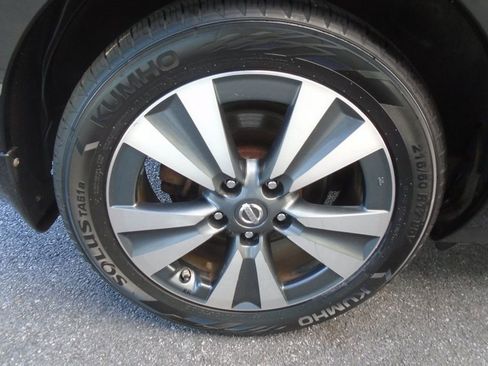 Used 2017 Nissan Leaf SV w/ Premium Package image 42