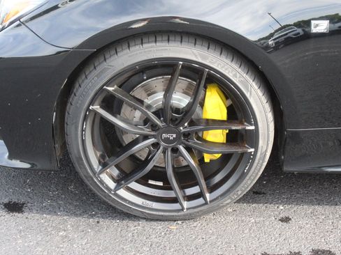 Used 2016 Lexus RC 200t RWD image 10