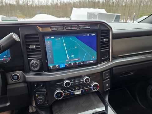 Used 2024 Ford F350 Platinum w/ FX4 Off-Road Package image 34