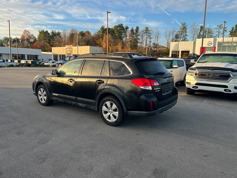 Used 2011 Subaru Outback 2.5i Limited w/ PWR Moonroof Pkg image 5