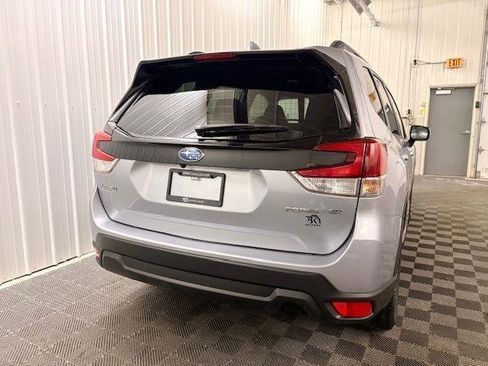 Used 2020 Subaru Forester Premium image 25