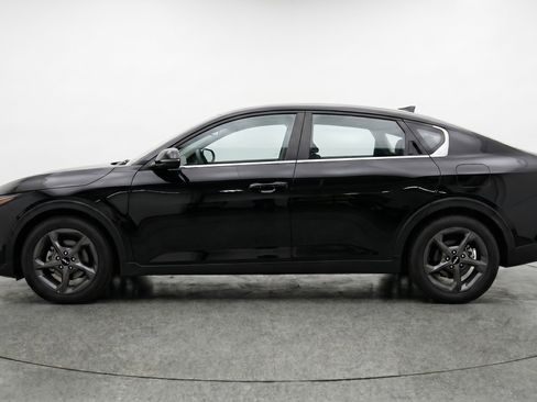 Used 2025 Kia K4 FWD image 4