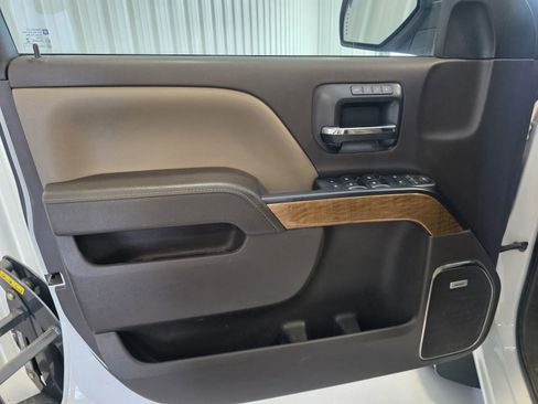 Used 2017 Chevrolet Silverado 1500 LTZ w/ Sport Package AWD/4WD image 8
