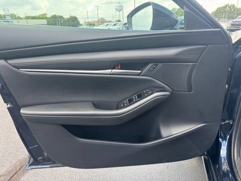 Used 2024 MAZDA MAZDA3 s FWD image 2
