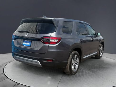 Certified 2025 Honda Pilot EX-L image 5