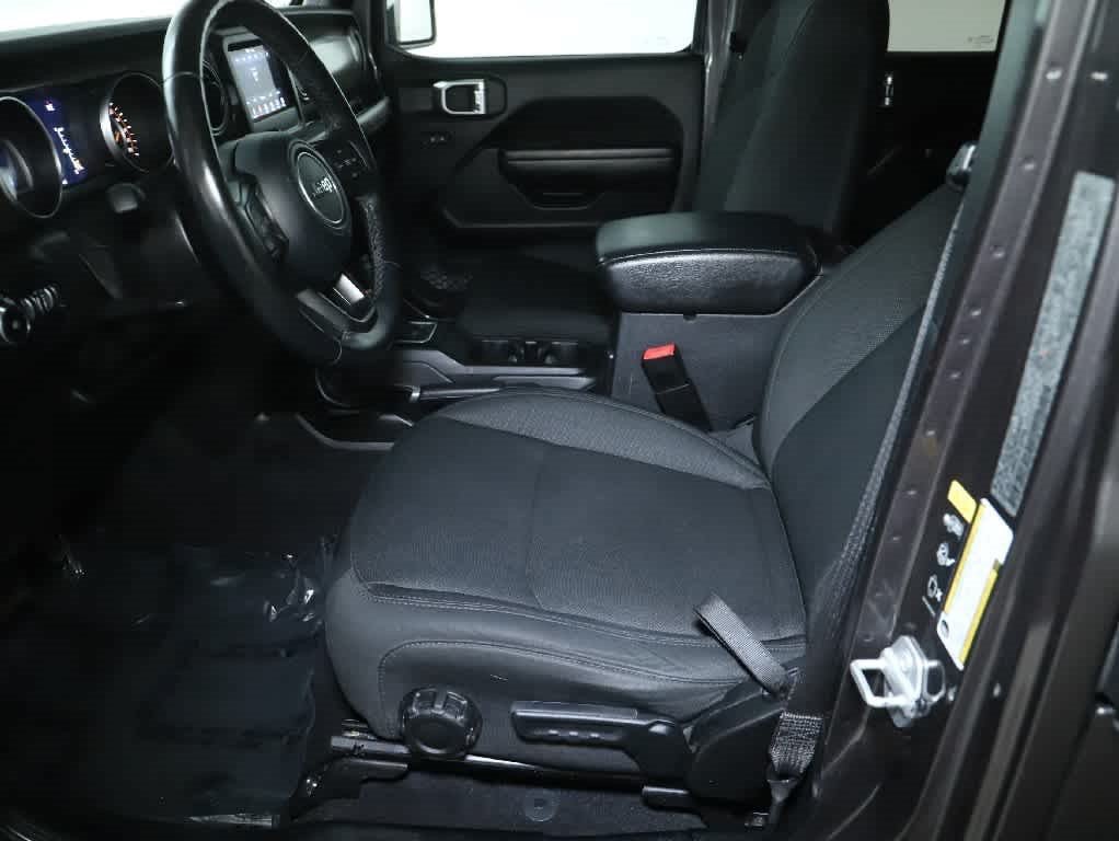 Used 2021 Jeep Wrangler Unlimited Sport AWD/4WD image 18