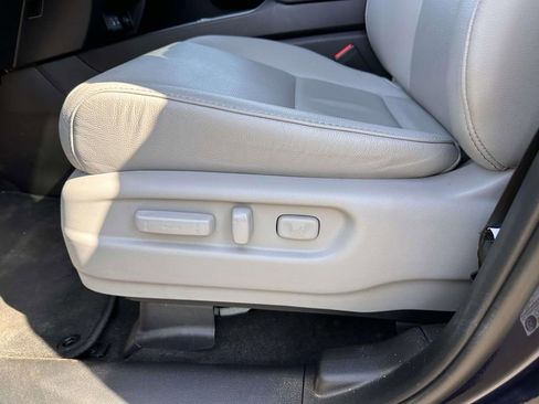 Used 2025 Honda Passport EX-L image 11