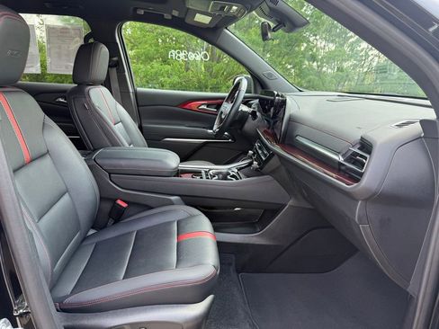 Used 2024 Chevrolet Traverse RS AWD/4WD image 24