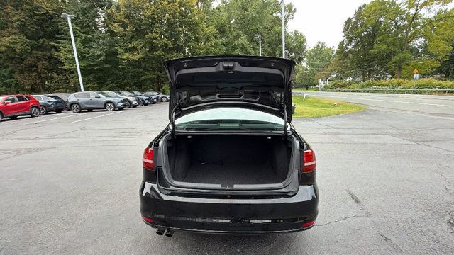 Used 2017 Volkswagen Jetta S FWD image 13