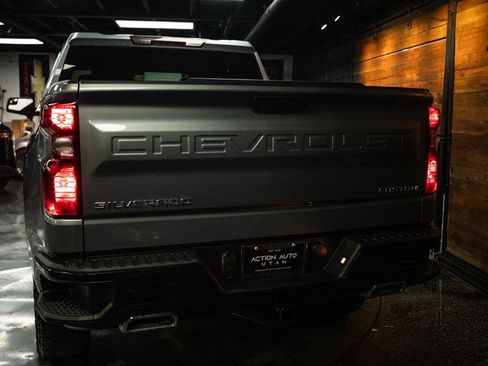 Used 2025 Chevrolet Silverado 1500 Custom Trail Boss AWD/4WD image 5