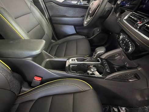 Used 2025 Chevrolet TrailBlazer ACTIV w/ Convenience Package FWD image 34