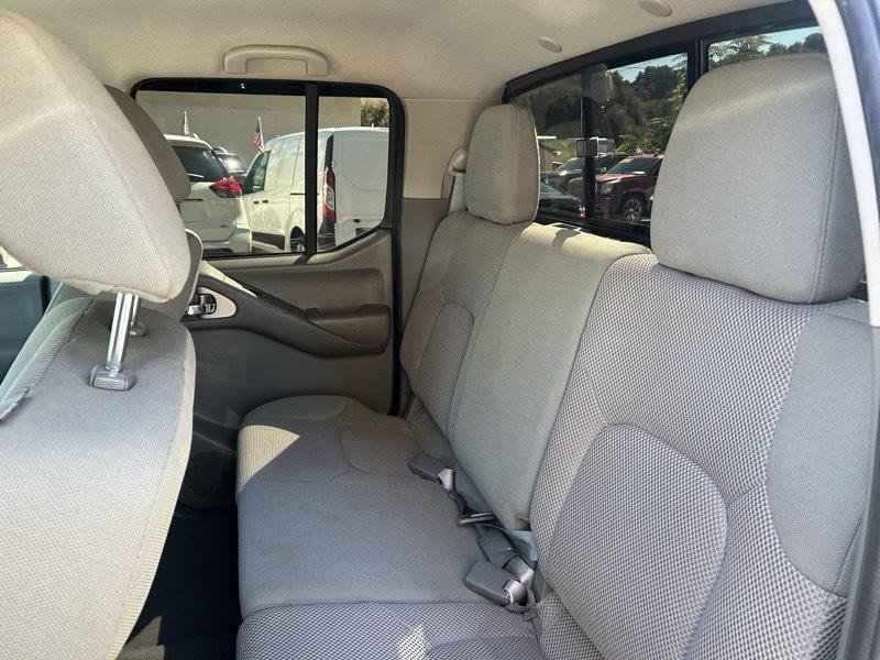 Used 2020 Nissan Frontier SV AWD/4WD image 15