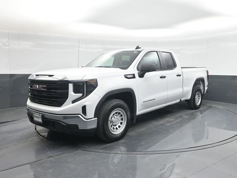 Used 2024 GMC Sierra 1500 Pro w/ Pro Value Package image 1