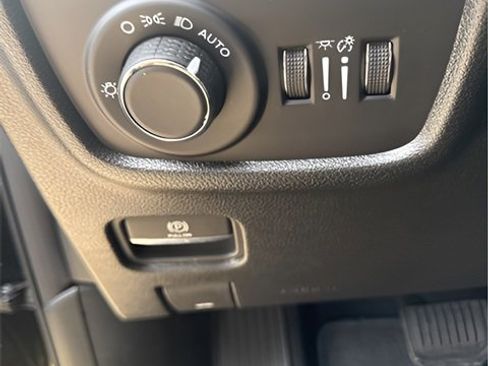 New 2025 Jeep Grand Cherokee L Laredo w/ Luxury Tech Group I image 11