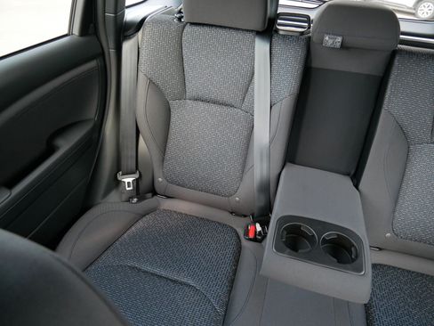 Used 2025 Subaru Forester Premium AWD/4WD image 12