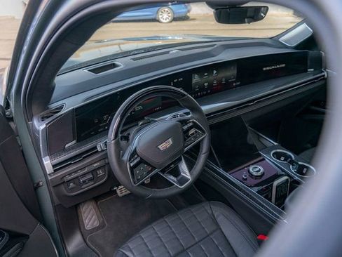 Used 2025 Cadillac Escalade V w/ LPO, Floor Liner Package image 36