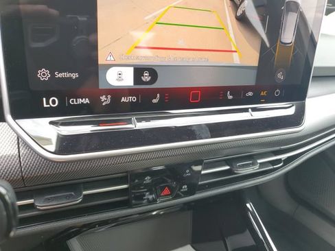 New 2026 Volkswagen GTI SE FWD image 27