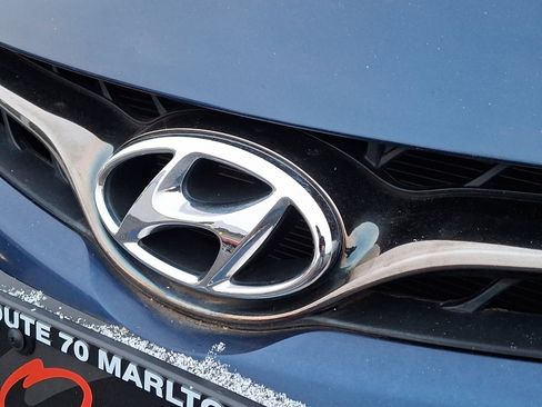 Used 2013 Hyundai Elantra image 29