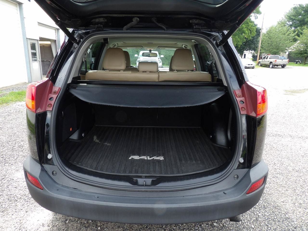 Used 2014 Toyota RAV4 Limited AWD/4WD image 6