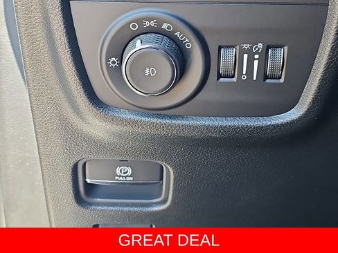New 2025 Jeep Grand Cherokee L Limited w/ Luxury Tech Group II image 28