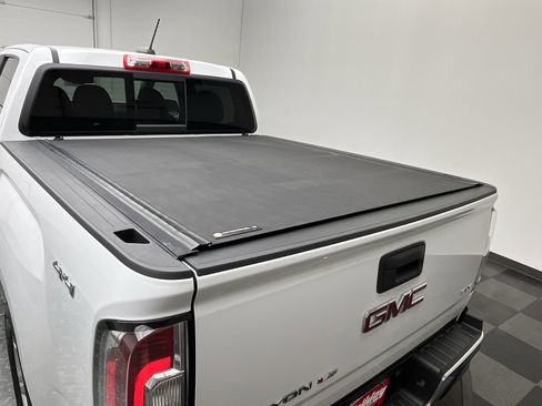 Certified 2020 GMC Canyon SLE w/ SLE Convenience Package AWD/4WD image 32